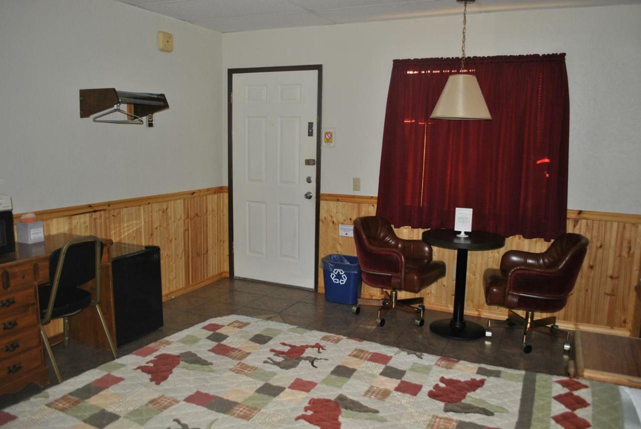 Aspen Inn Fort Klamath Eksteriør billede