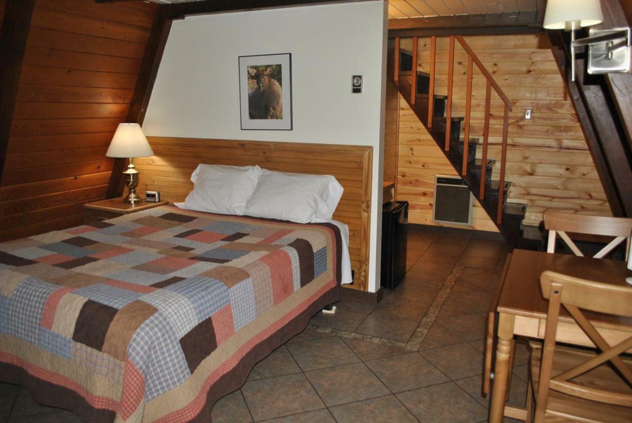 Aspen Inn Fort Klamath Eksteriør billede