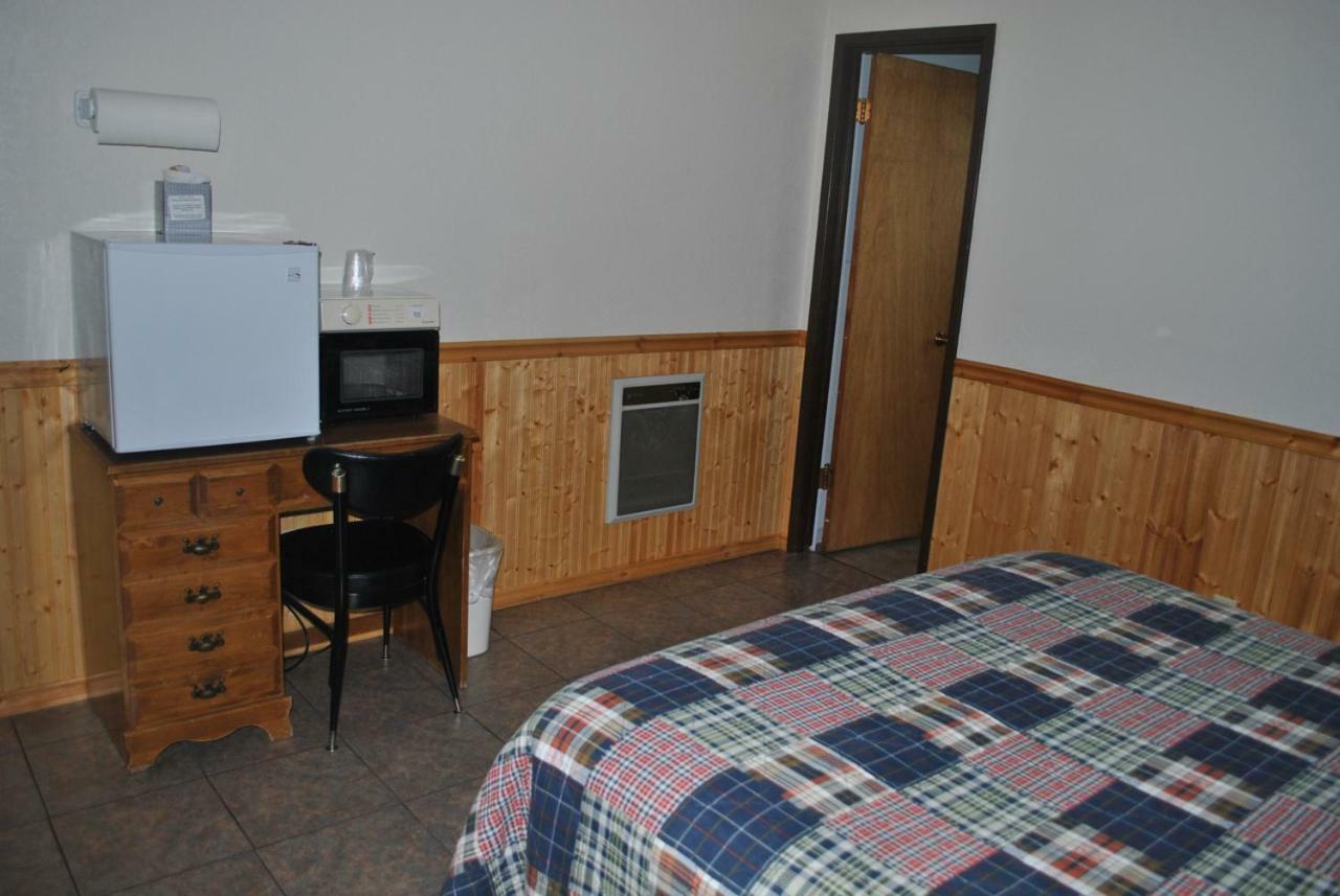 Aspen Inn Fort Klamath Eksteriør billede