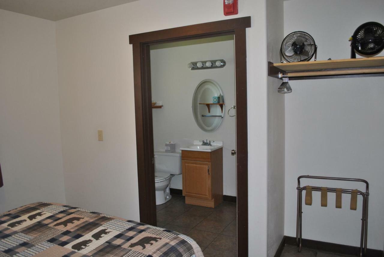 Aspen Inn Fort Klamath Eksteriør billede