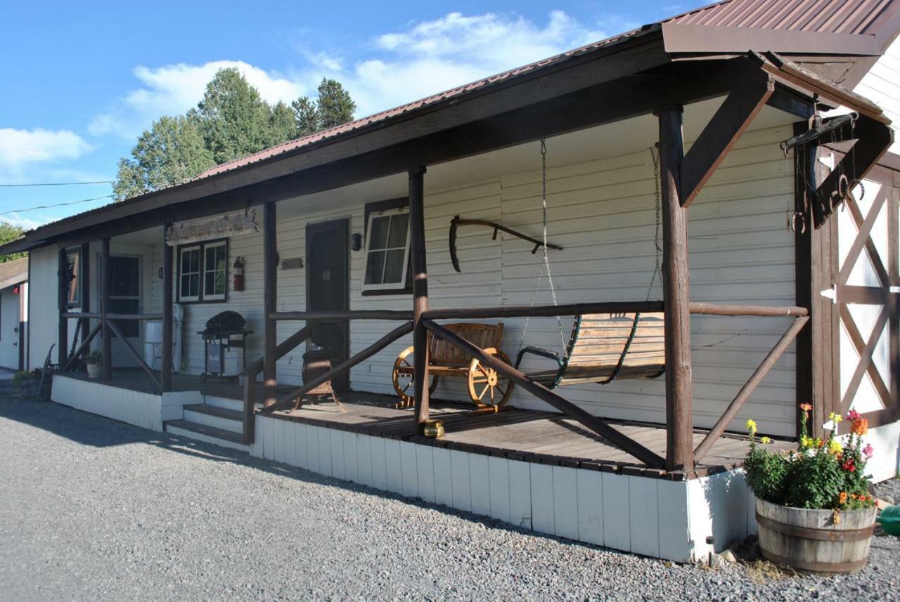 Aspen Inn Fort Klamath Eksteriør billede